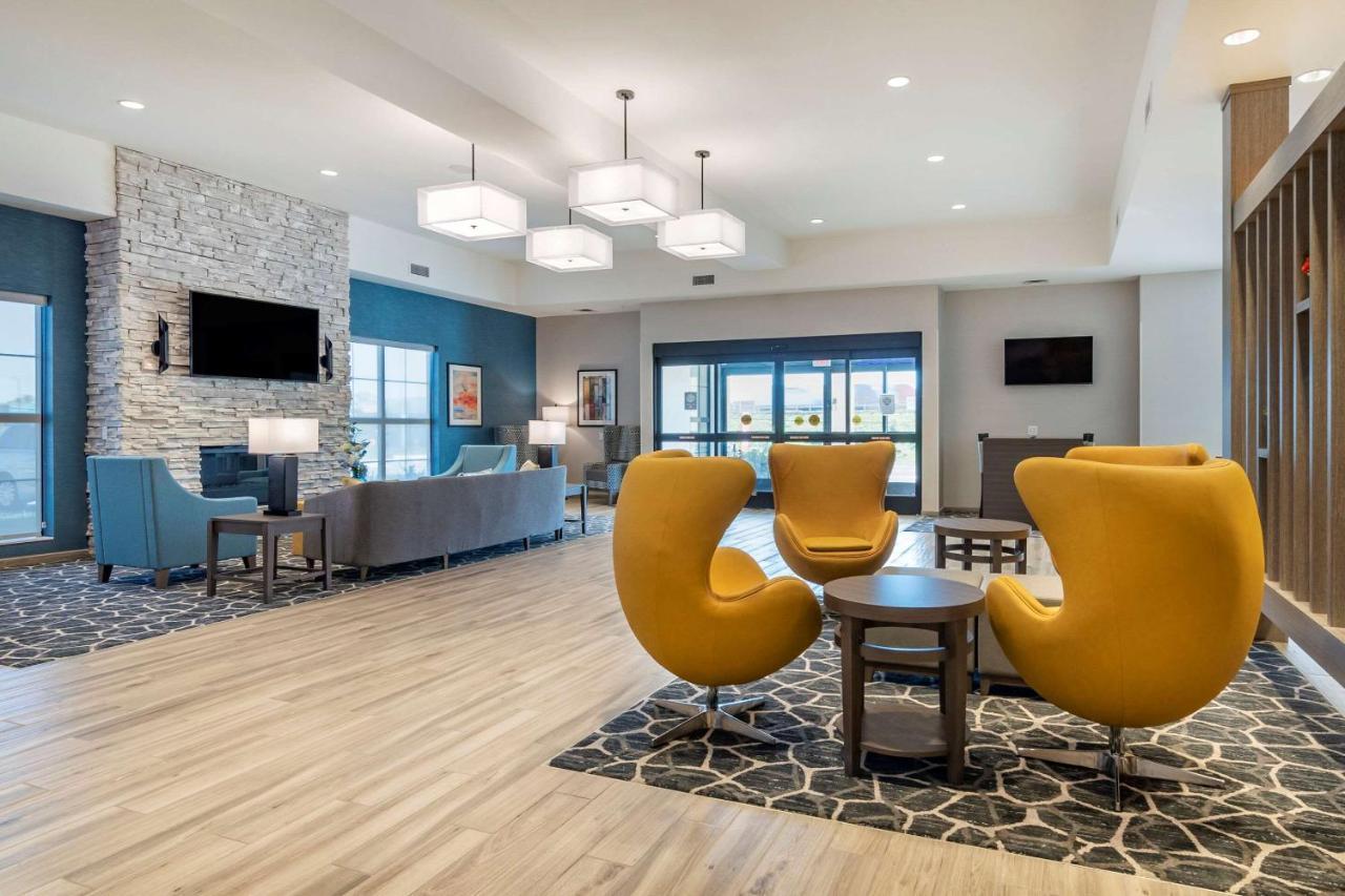 Comfort Suites Grandview - Kansas City Екстер'єр фото