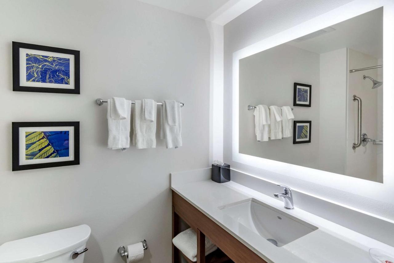 Comfort Suites Grandview - Kansas City Екстер'єр фото