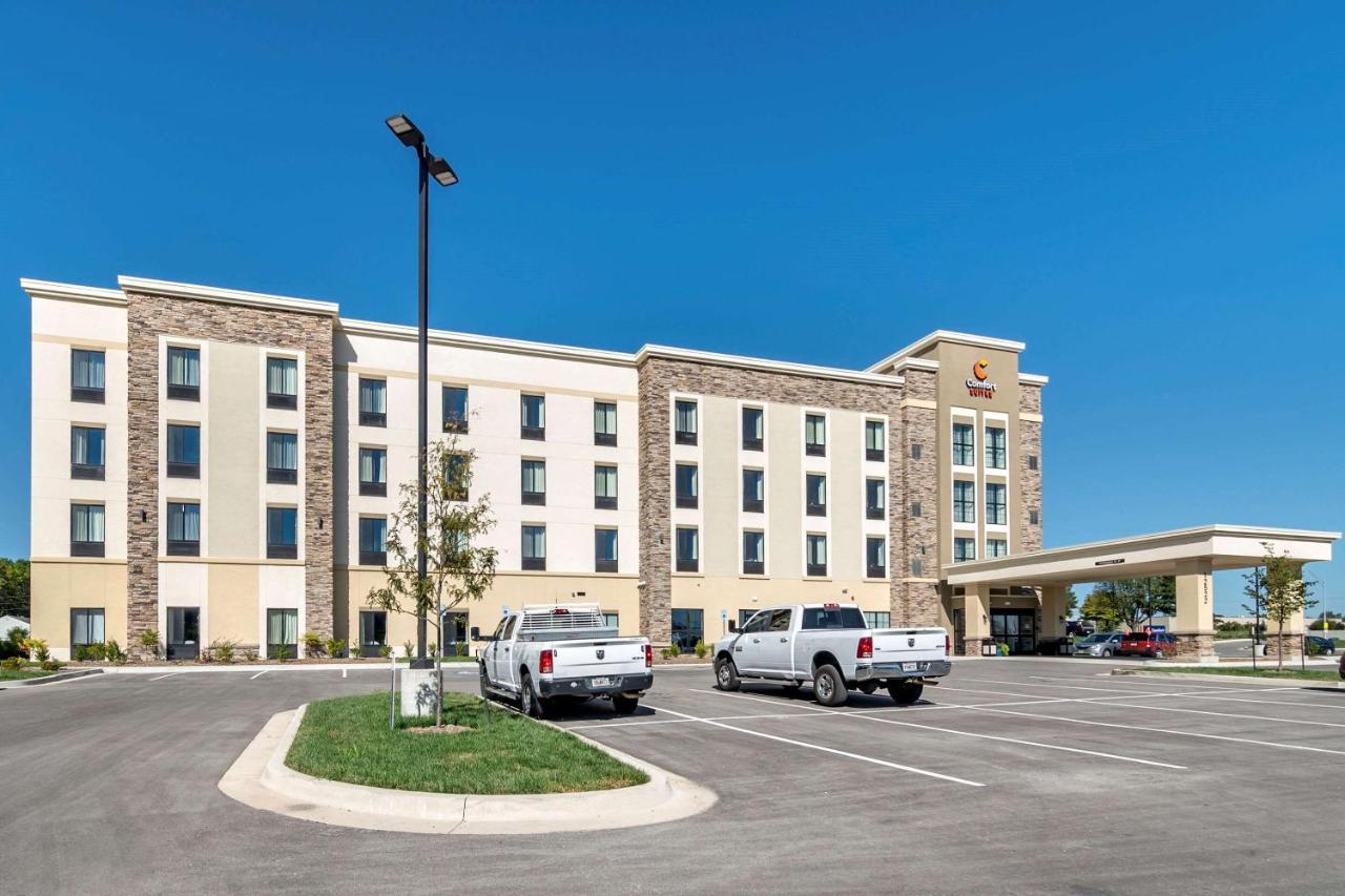 Comfort Suites Grandview - Kansas City Екстер'єр фото