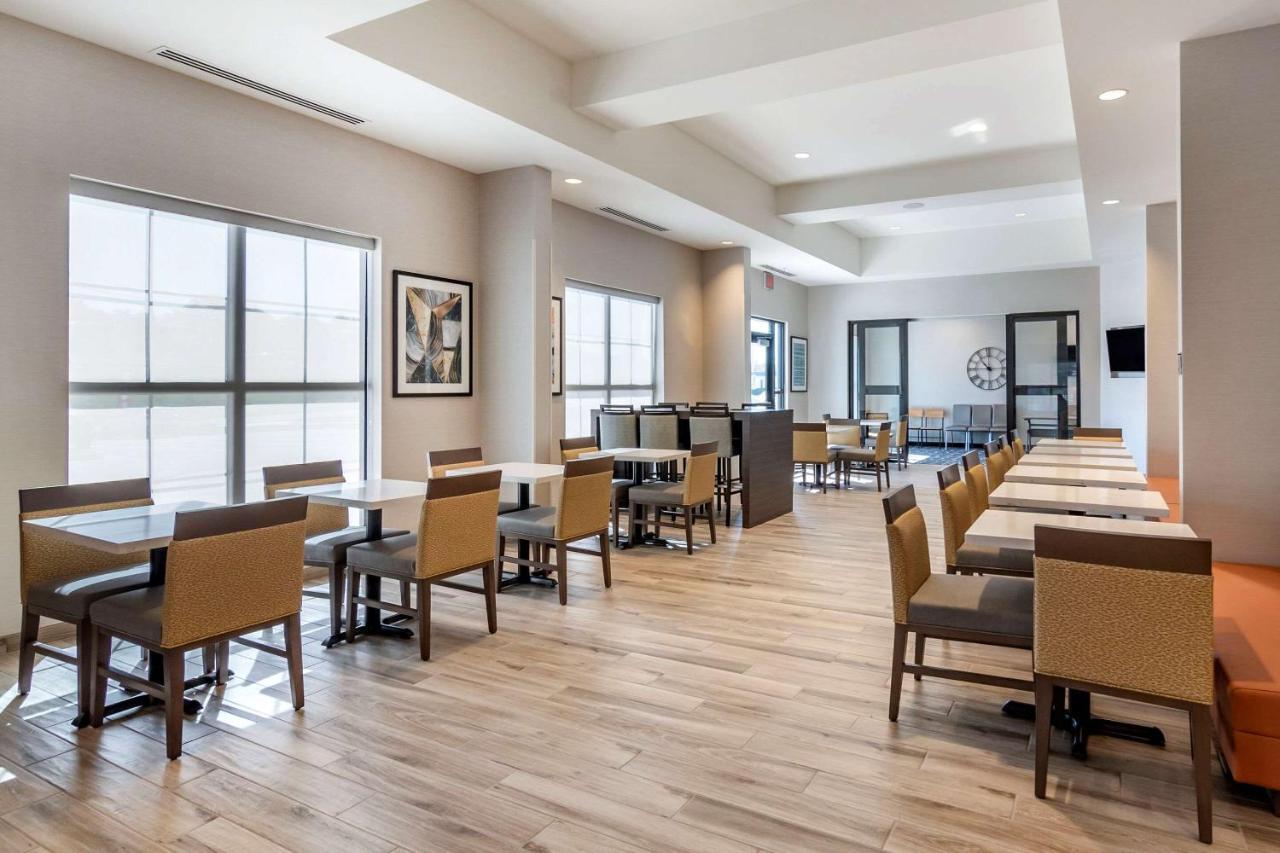 Comfort Suites Grandview - Kansas City Екстер'єр фото
