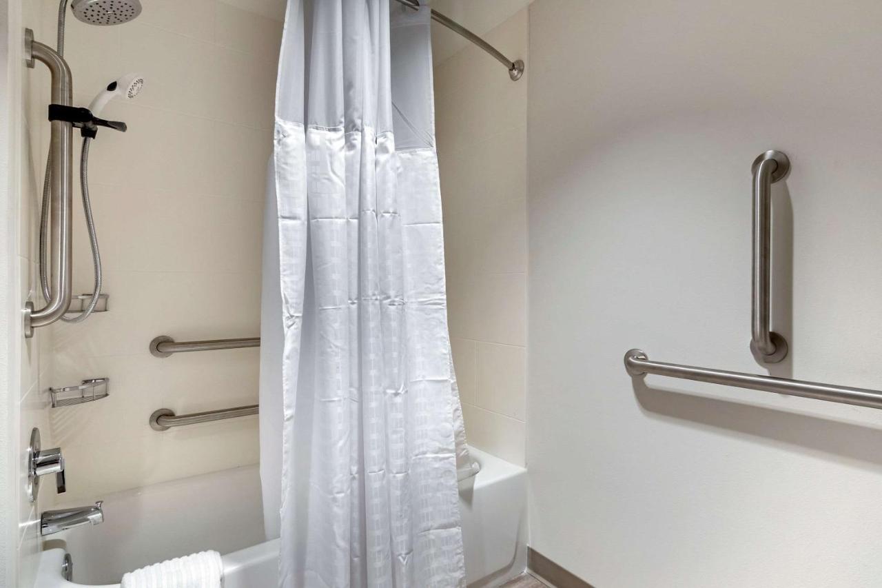 Comfort Suites Grandview - Kansas City Екстер'єр фото