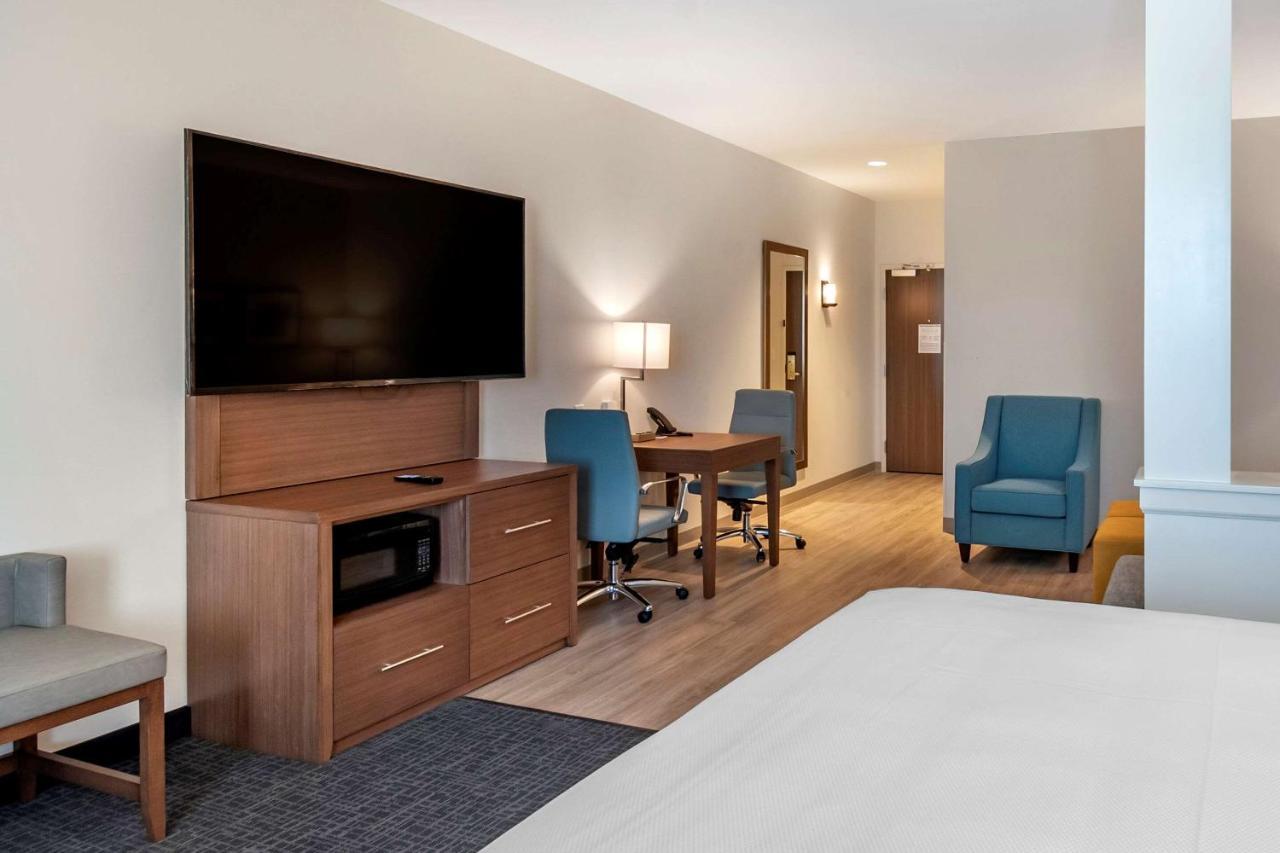 Comfort Suites Grandview - Kansas City Екстер'єр фото