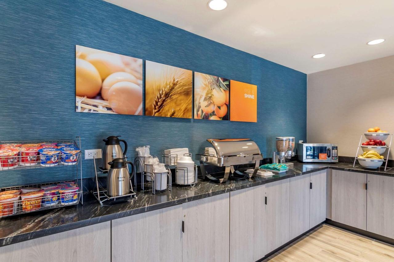 Comfort Suites Grandview - Kansas City Екстер'єр фото